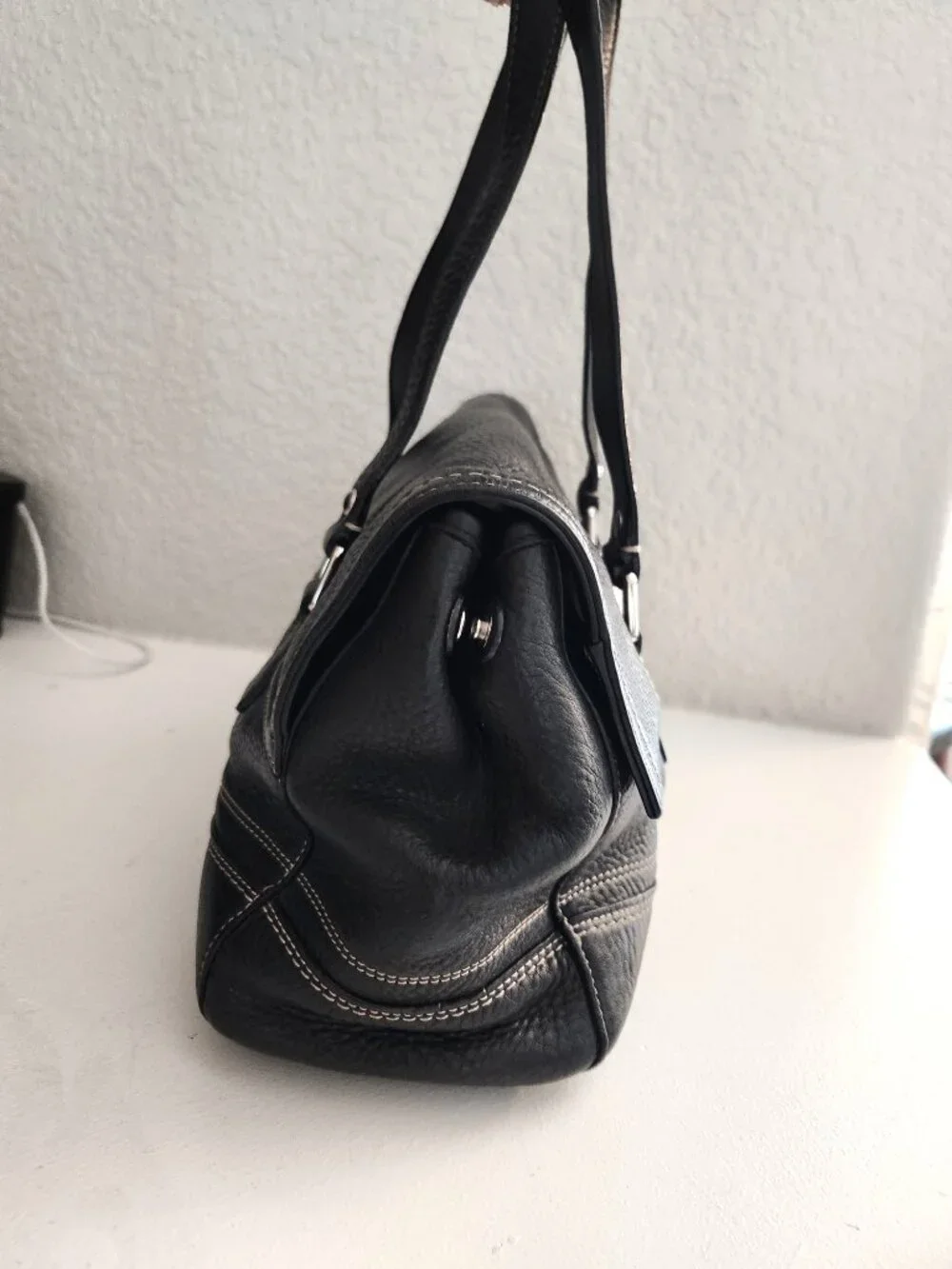 Like New Coach Hampton Black Leather Handbag Purse